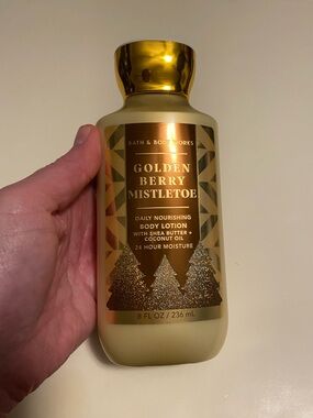 Bath and body works golden mistletoe berry lotion
